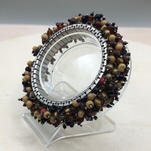 Vintage beaded cha cha accordion stretch bracelet-read.
